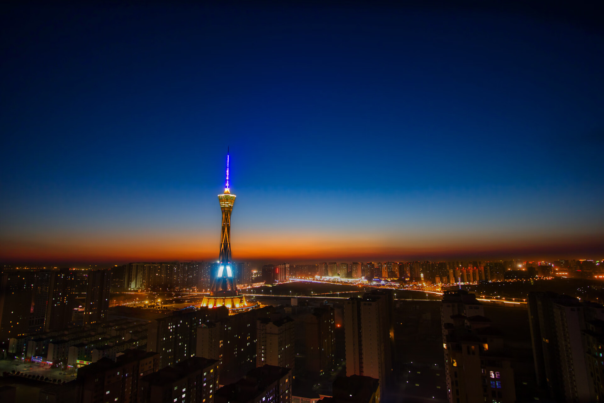 开云体育入口-中场压迫人数是否影响控球比与射门机会,中场控制