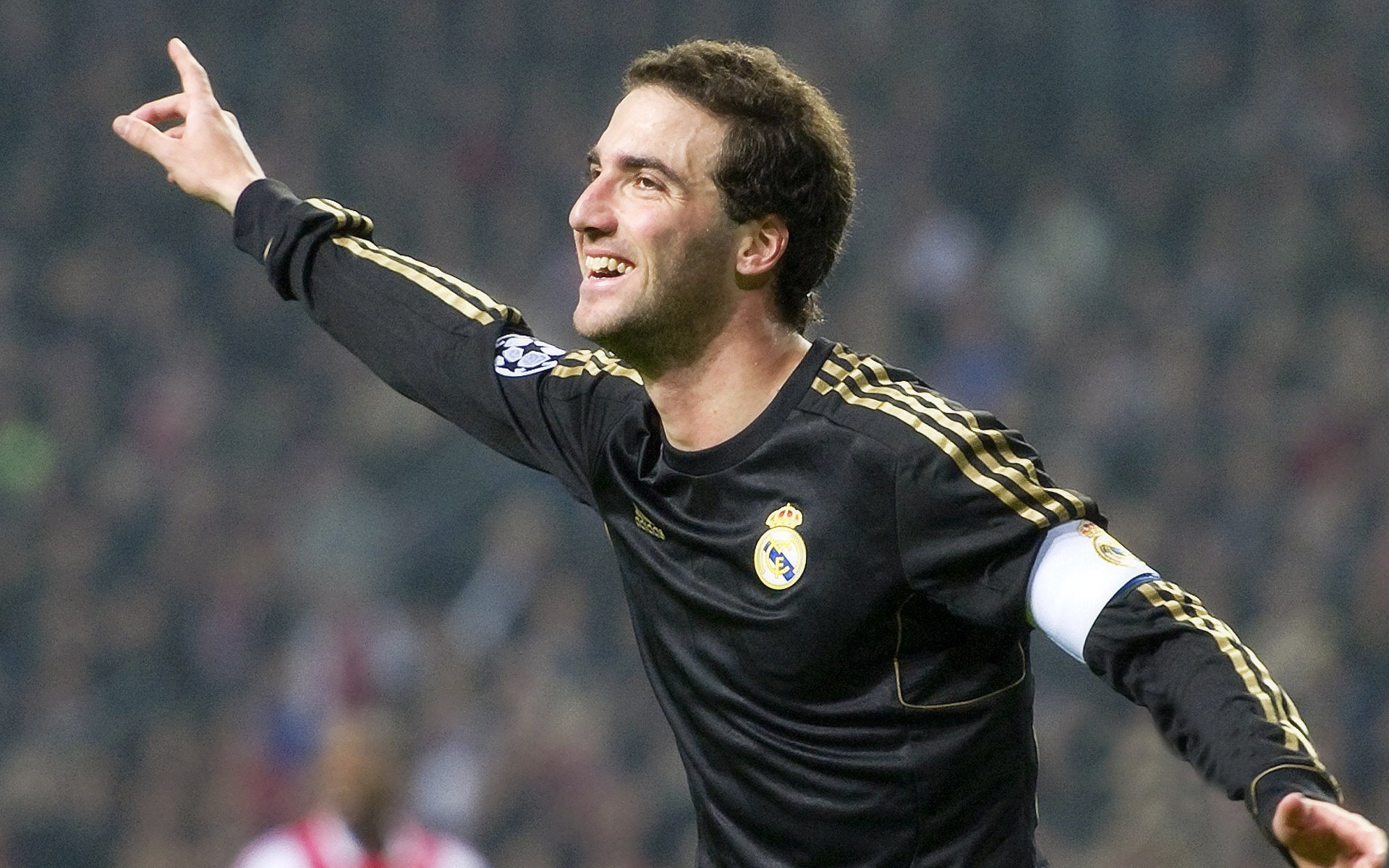 kaiyun开云体育-法甲荣耀战:硬战激烈,战术层层变幻,法国荣耀